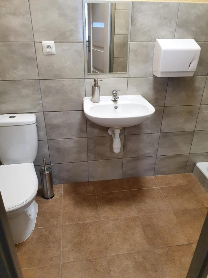 Hostel Zacisze 2 Glubczyce المظهر الخارجي الصورة